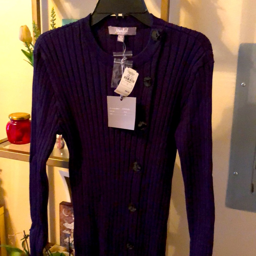 Long sleeve dress.